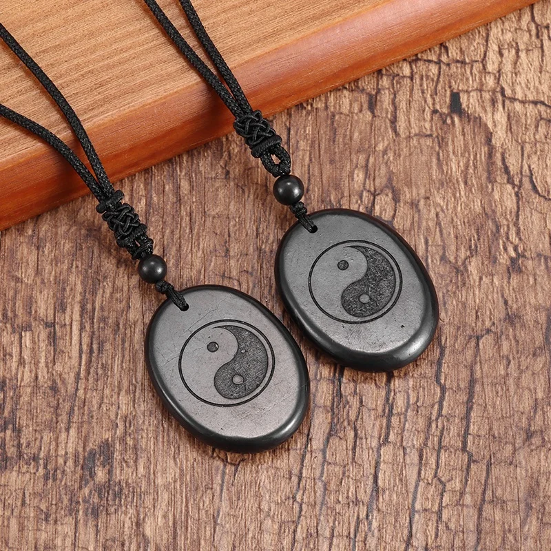 EMF Protection 360 Rotation Natural Russian Shungite Tumbled Stone China Yin Yang Pendants For Gift