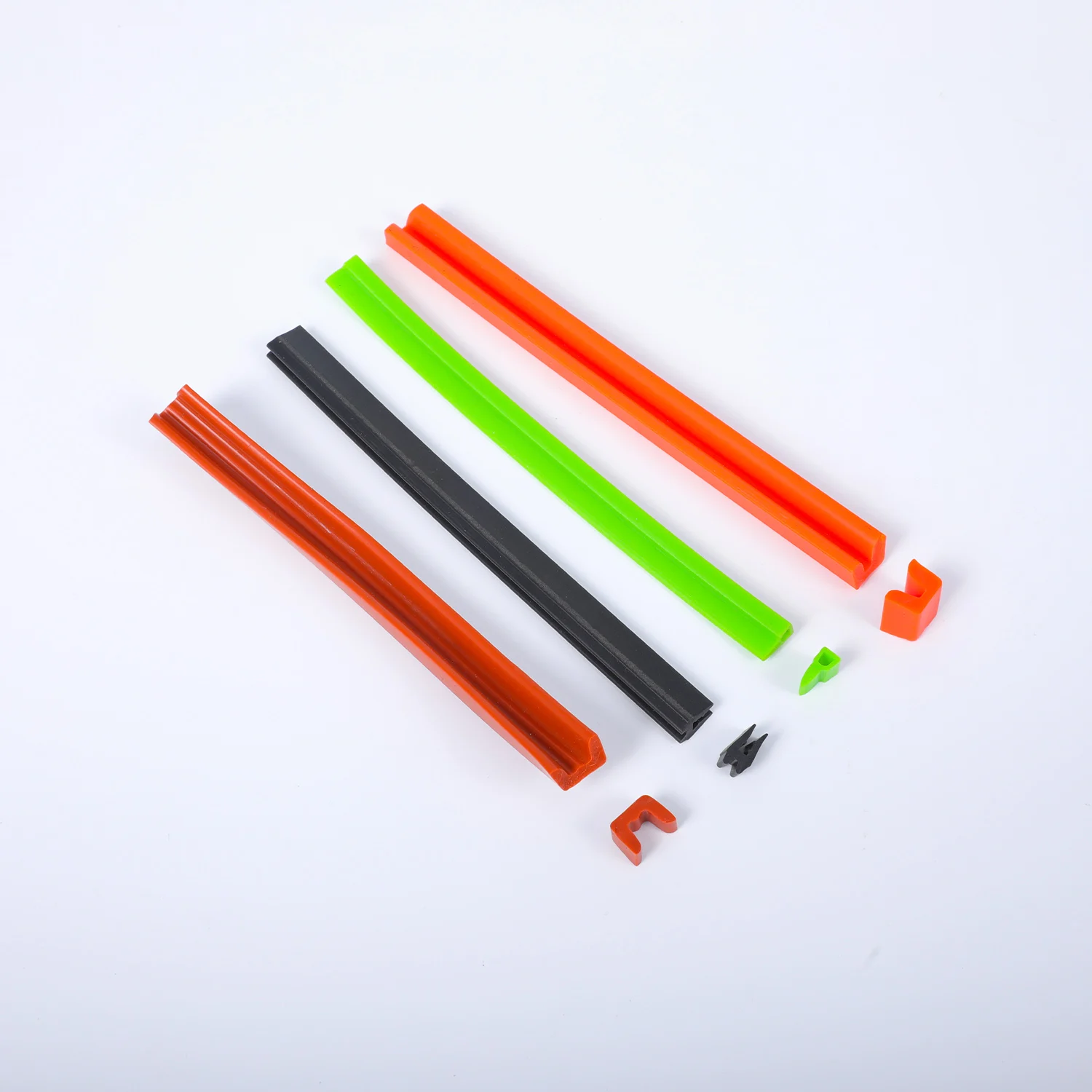 Extruded Suppliers Custom Size Available Solid Silicone Rubber Cords Rods Strips