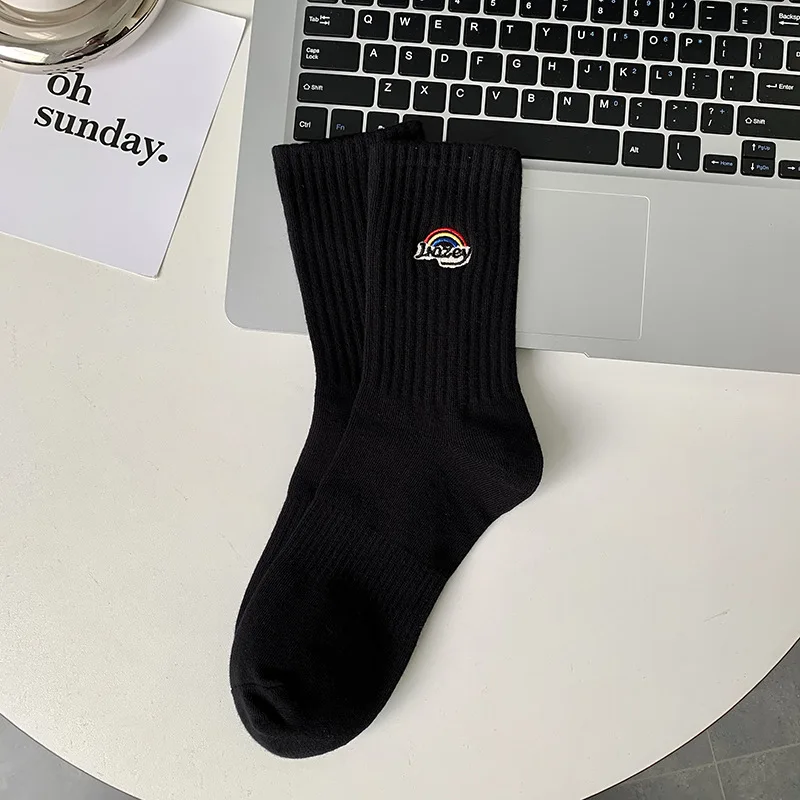 Jingwen wholesale customized high quality cotton material solid color sweat-absorbent embroidered men socks