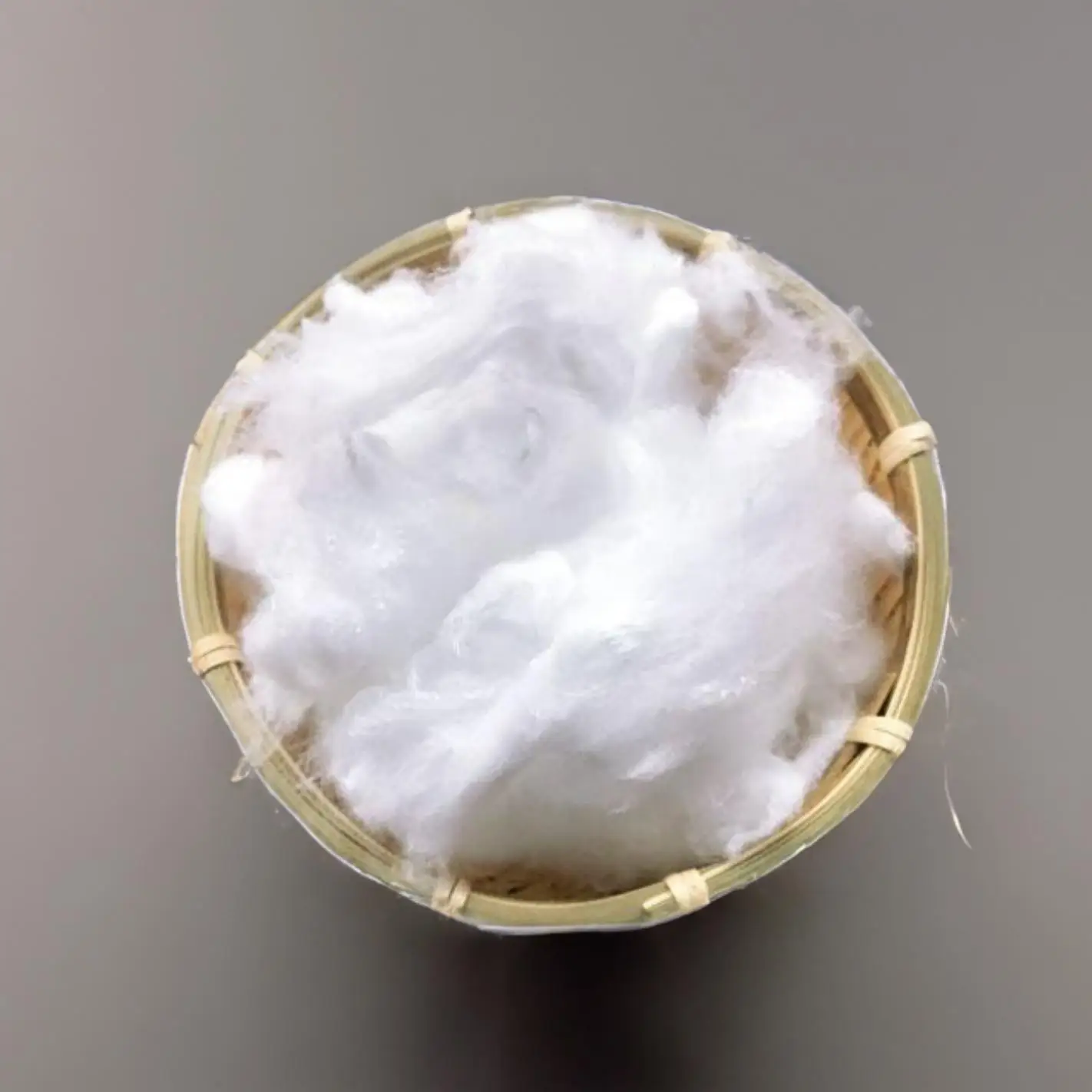 100% Viscose Cellulose Staple Fiber White Color 1.2D*38mm Viscose Fiber