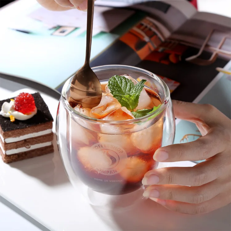 High Capacity Cups Heat Resistant Borosilicate Double Wall Glass Cup with Straw