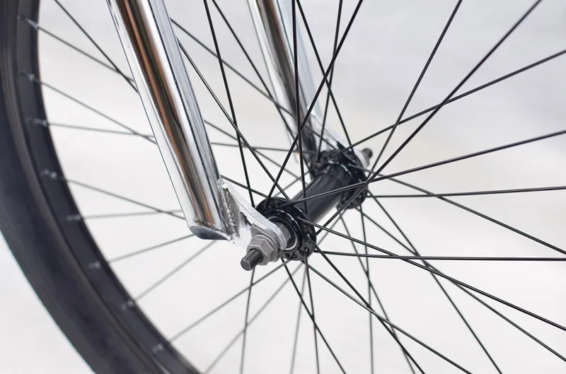 Good quality 26 / 27.5 / 29 inch wheelie BMX bike for street with 3.0 tires