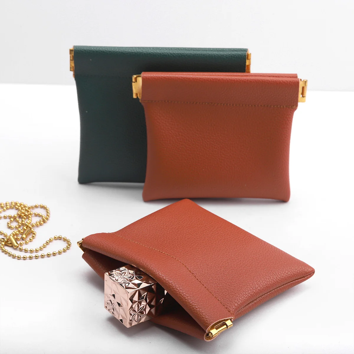 Wholesale Custom Fashion Pu Leather Magnetic Pouch Bag With Logo Shrapnel Closure Leather Cosmetic Jewelry Pouch