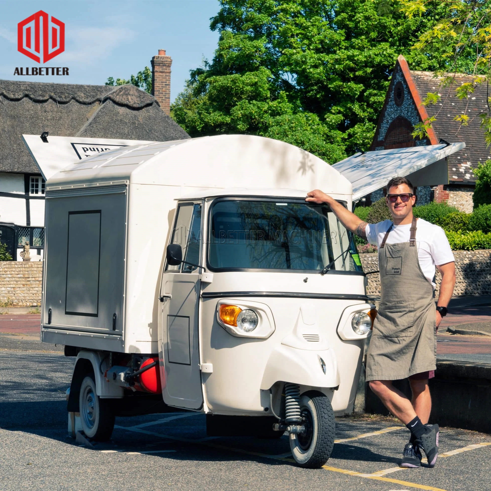 Custom Outdoor Mobile Ice Cream Cart Electric Food Tricycle BBQ Coffee Food Truck Electric Mobile Food Truck Customised