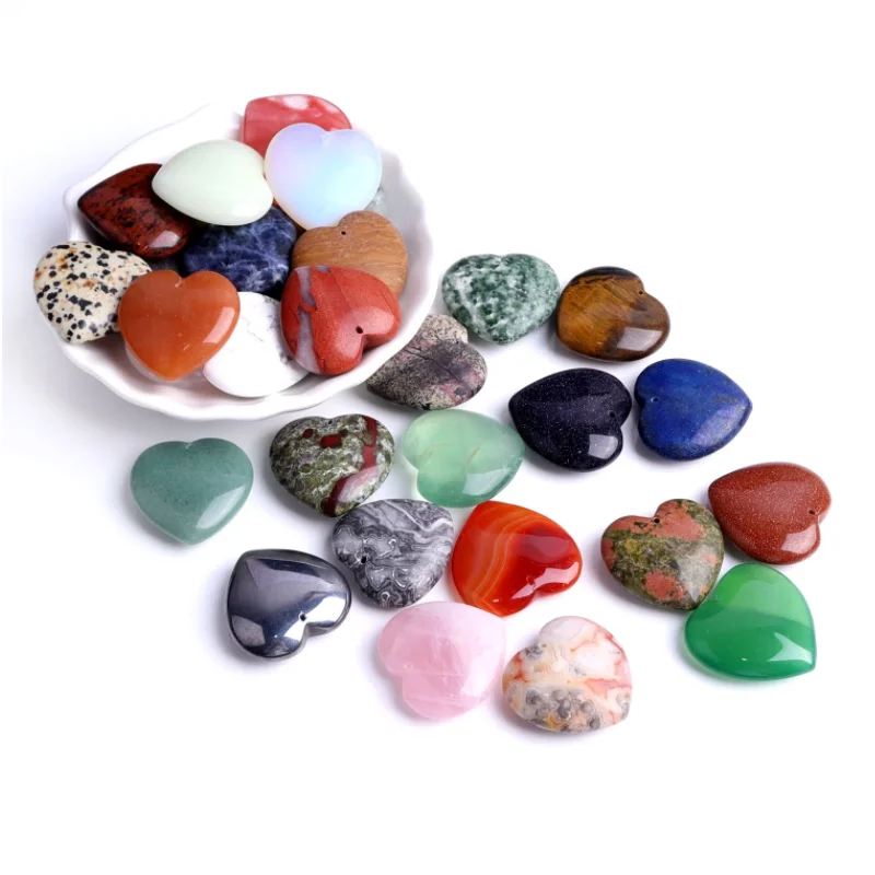 Hot Sale Natural Crystal Healing Stone Heart Shaped Flat Back Gemstone Heart Necklace Pendant For Gifts