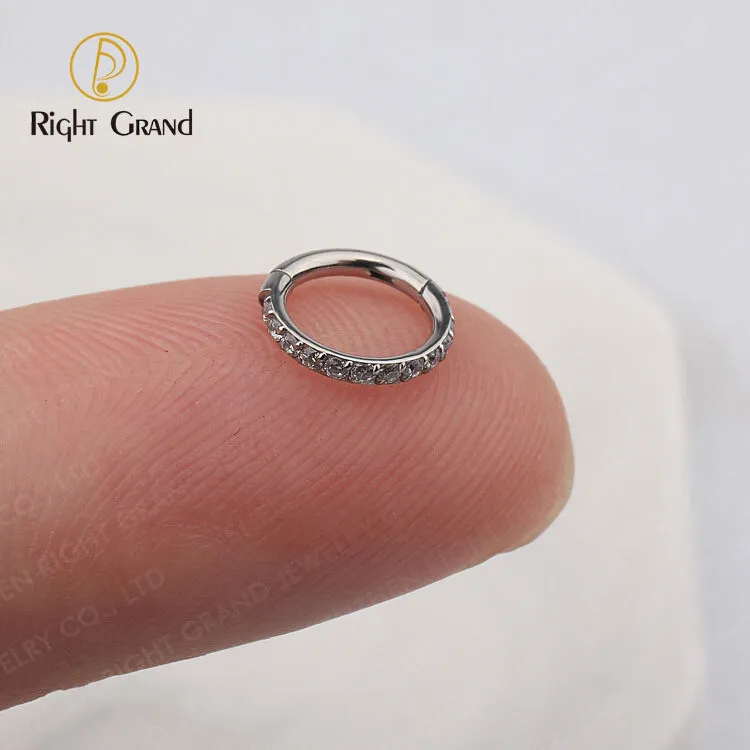ASTM F136 Titanium Side Prong Set Half Circle Cubic Zircon Nose Cilcker Conch Piercing