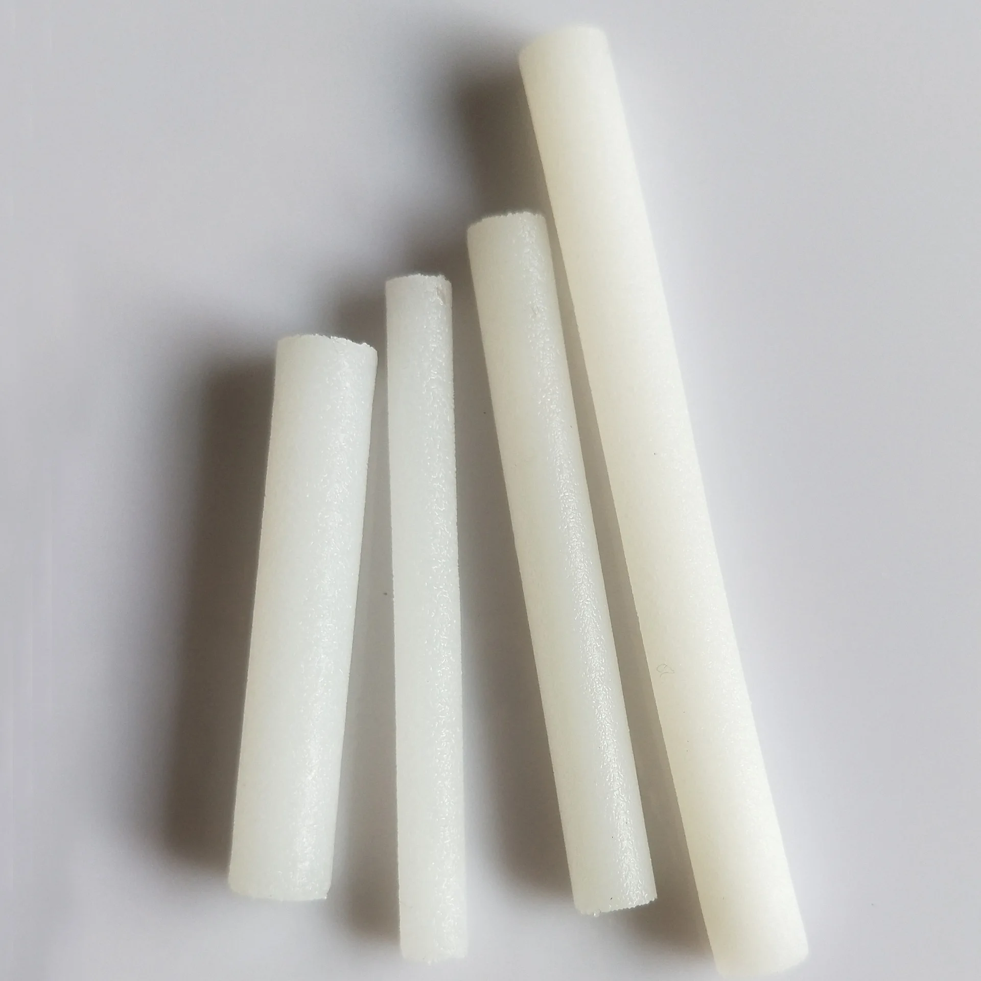 Stocked 6*50mm 7*68mm 8*70mm Replacement PE Fragrance Wicks Essential Oil Perfume Tablets Hard Absorb PE Filter Rods