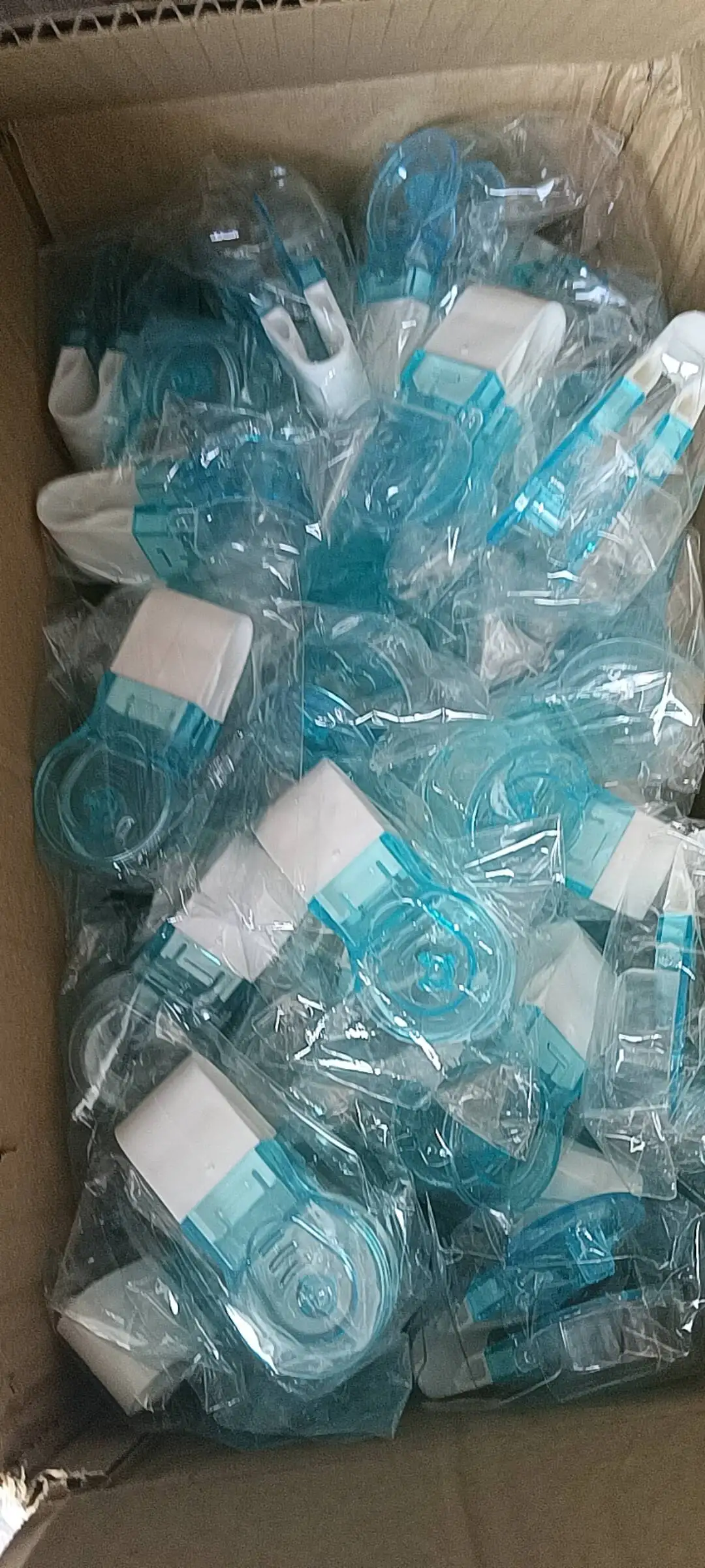 Easy to Take Out Pills Portable Plastic Pill Dispensing Containers for Household Using Supply
