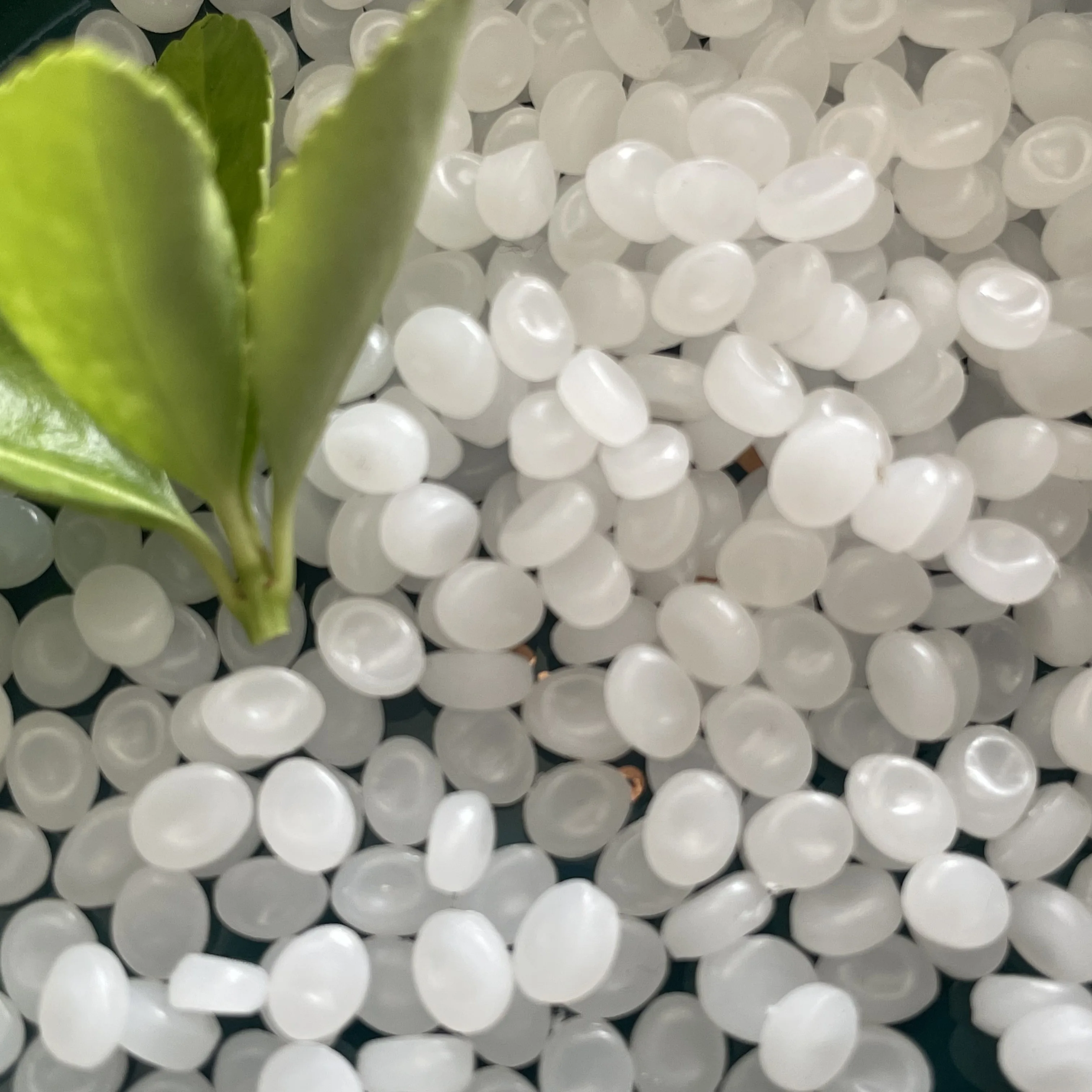 Wholesale POM 500P NC010 primary resin particle engineering plastic plastic raw materials