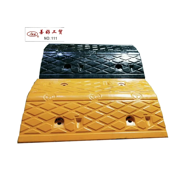 yellow cast steel speed bump for traffic speed breaker road hump
