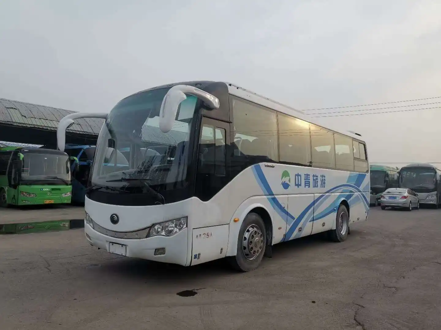  Подержанный автобус для Африки роскошный на 39 сидений модель ZK6892D передний двигатель YC. Двигатель с низким километром хорошее состояние система ABS переменным током