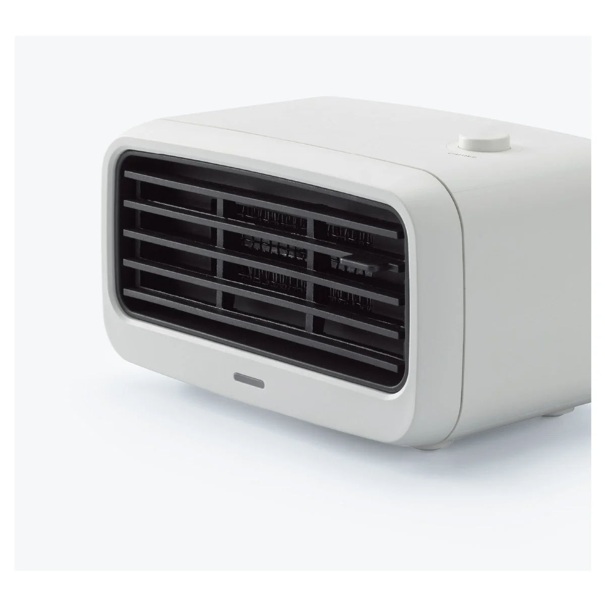 Hot Sale Air Electric Heater Fan Mini Portable PTC Ceramic Electric Fan Heater Low Noise Portable Small Space Heaters for Office