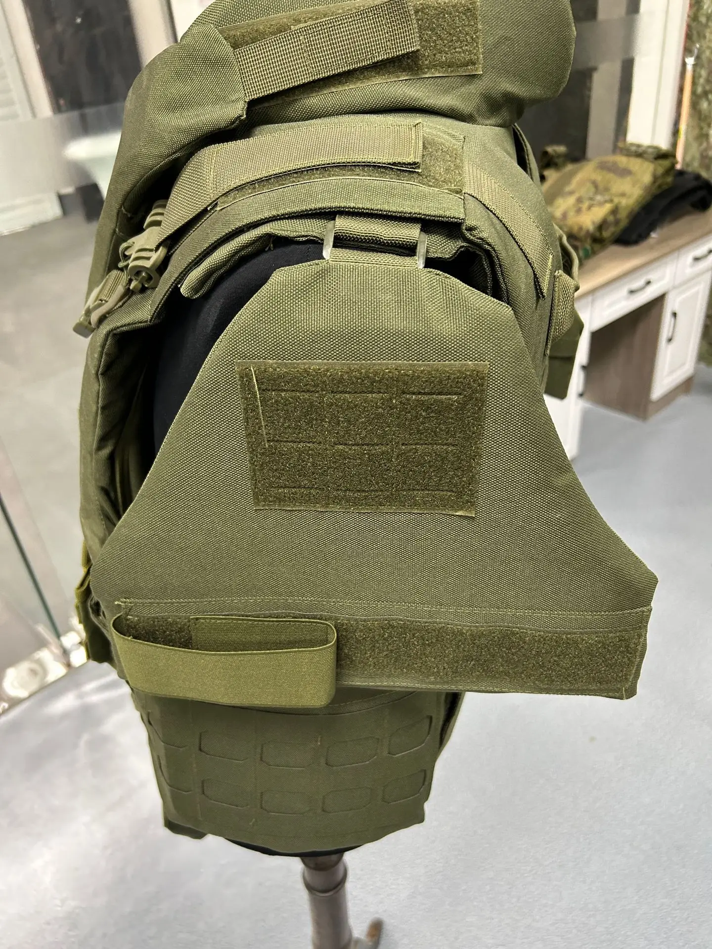 Full Body Coverage Adjustable Gear Protective Breathable Tactical Vest