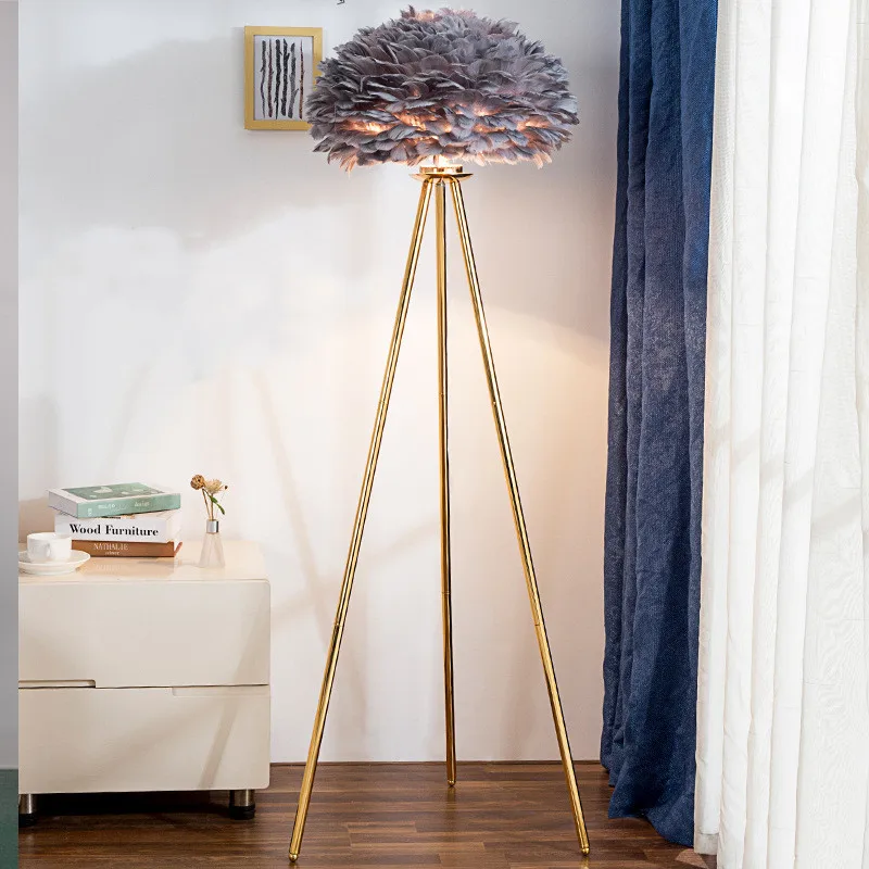Modern Home Hotel Bedroom Floor Lamp Standing Light With feather Shade Vintage Luxury Minimalist Ins Tripod Floor Light