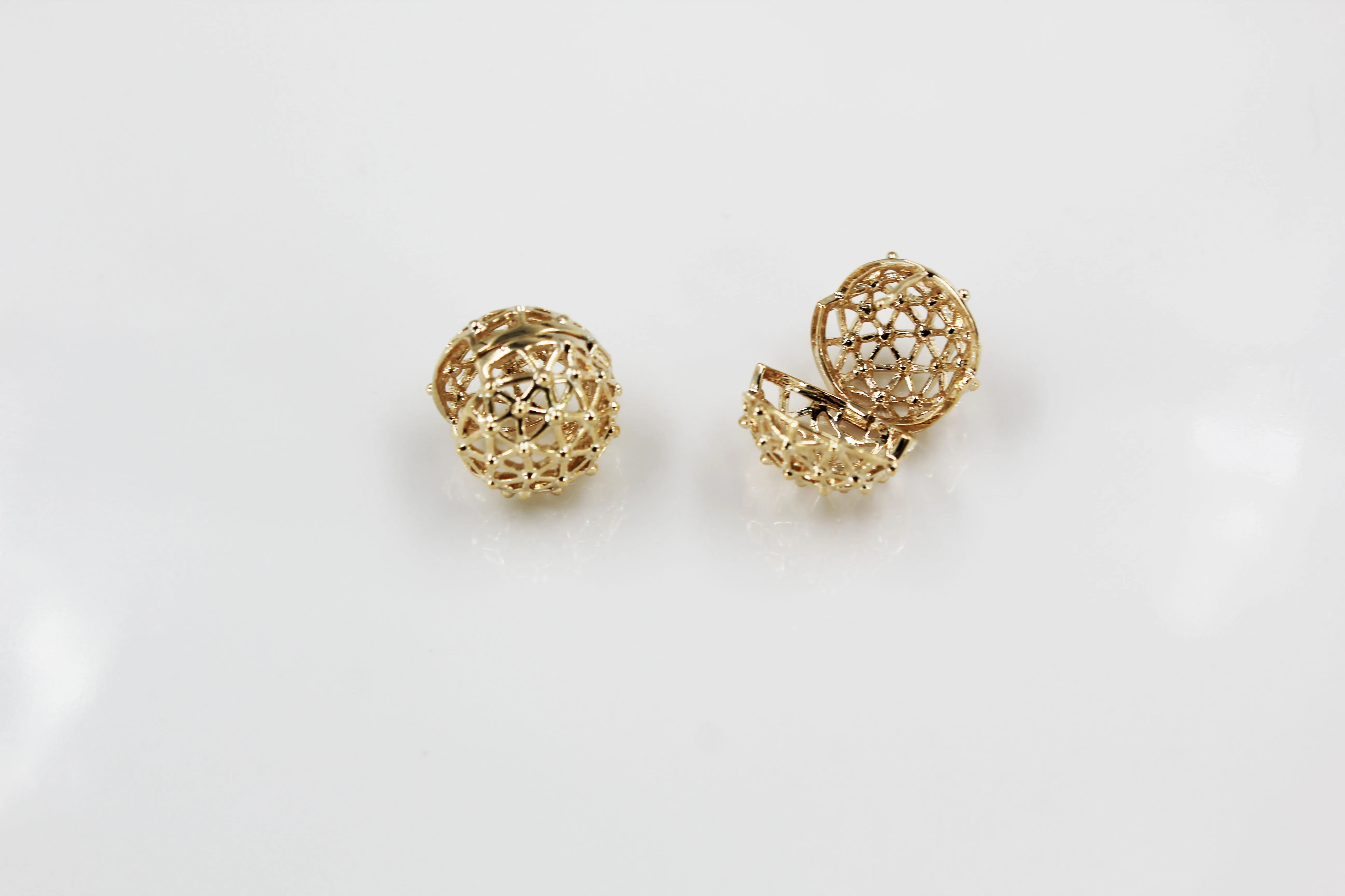 BMZ 16K light gold IP plating fashion trendy earring ball designed round opening women earring premium earring gold