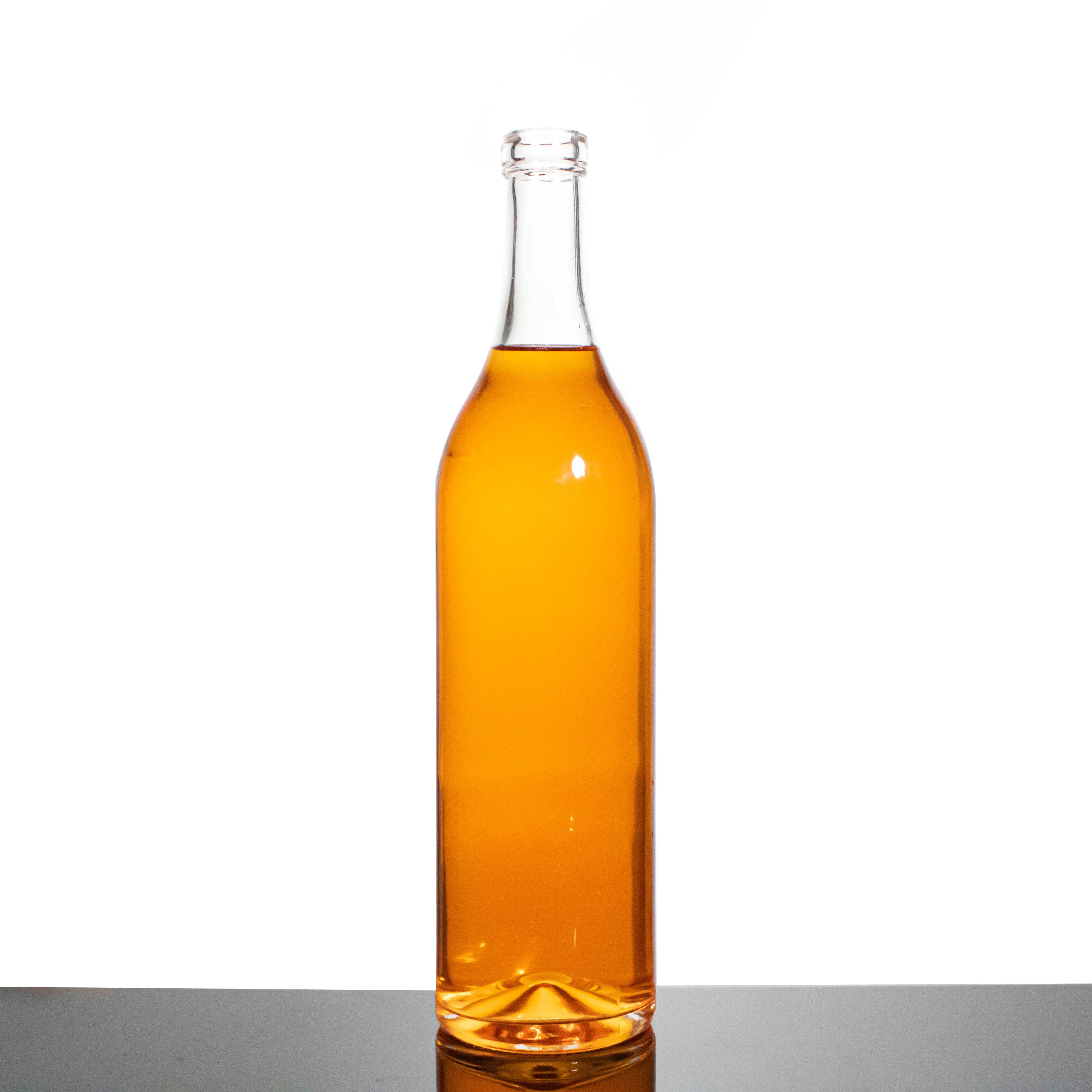 Explosive New Products 700ml Custom Logo Empty Gin Vodka Tequila Rum Glass Flask Liquor Bottle