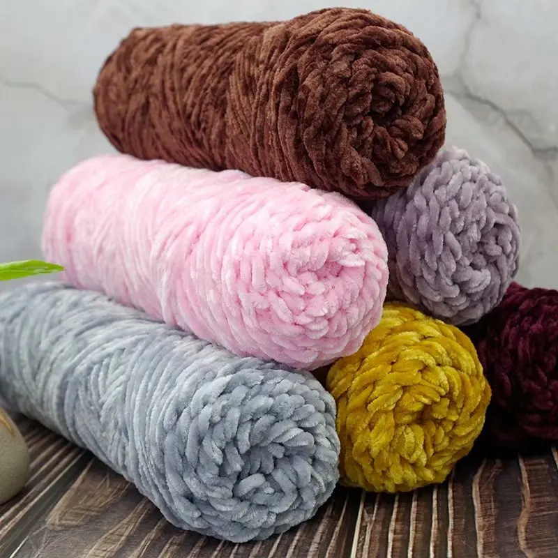 Wholesale Arm Knitting Chunky Chenille Yarn for Blanket Polyester Bulky Thick Knit Organic Vegan Chenille Yarn