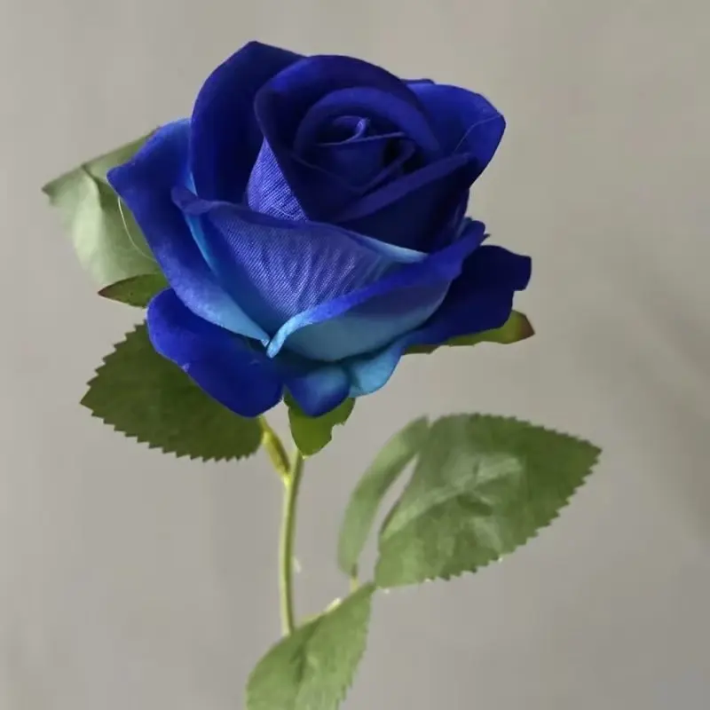 Factory lower wholesale bulk single artificial roses red white artificial roses flowers