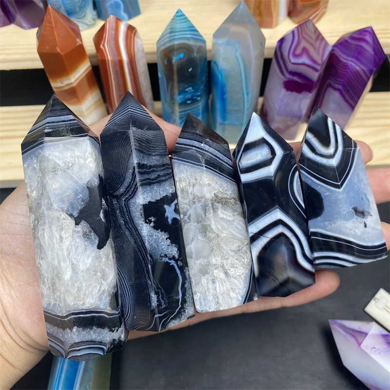 Wholesale Price Natural Crystal Healing Stone Heart Palm stone Red Blue Sardonyx Crystal Point Tower