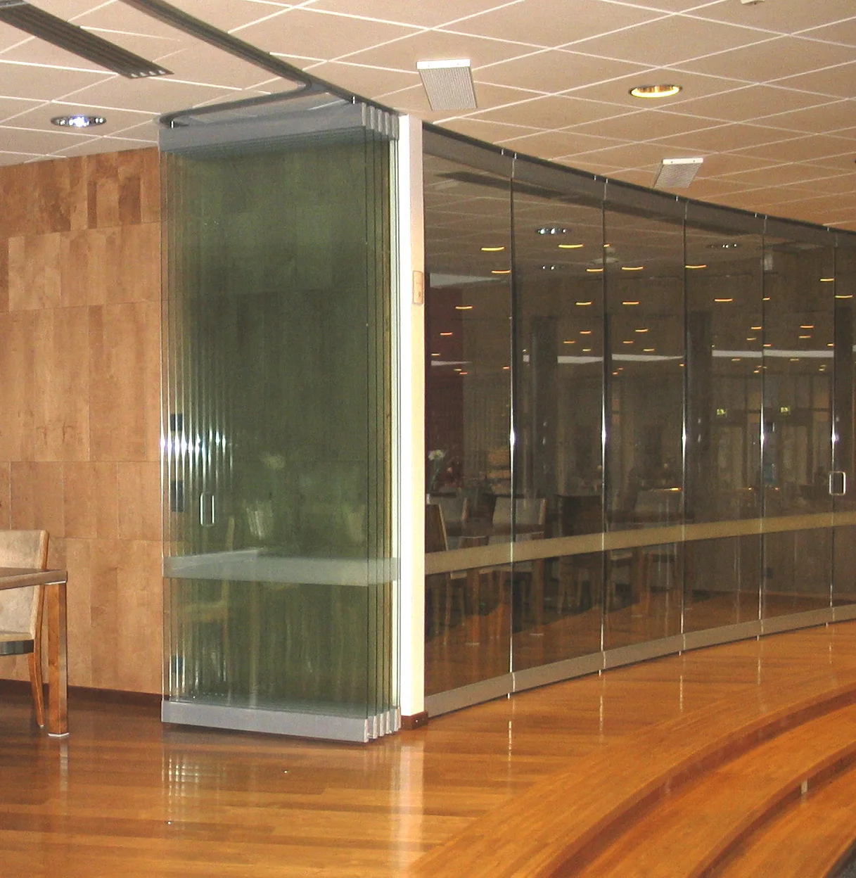 Shopping Centre Electrical Automatic Acoustic Movable Glass Partition Walls with Factory Price