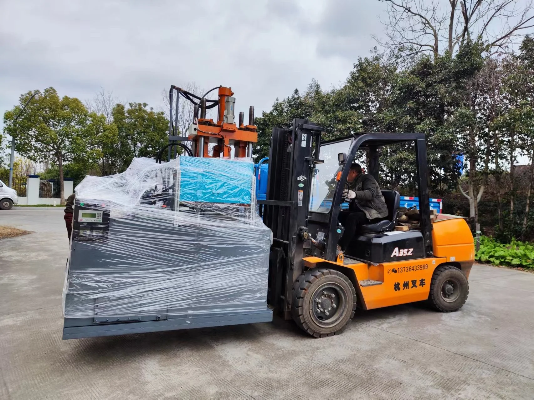 big capacity good quality lead battery terminal battery bush die casting machine