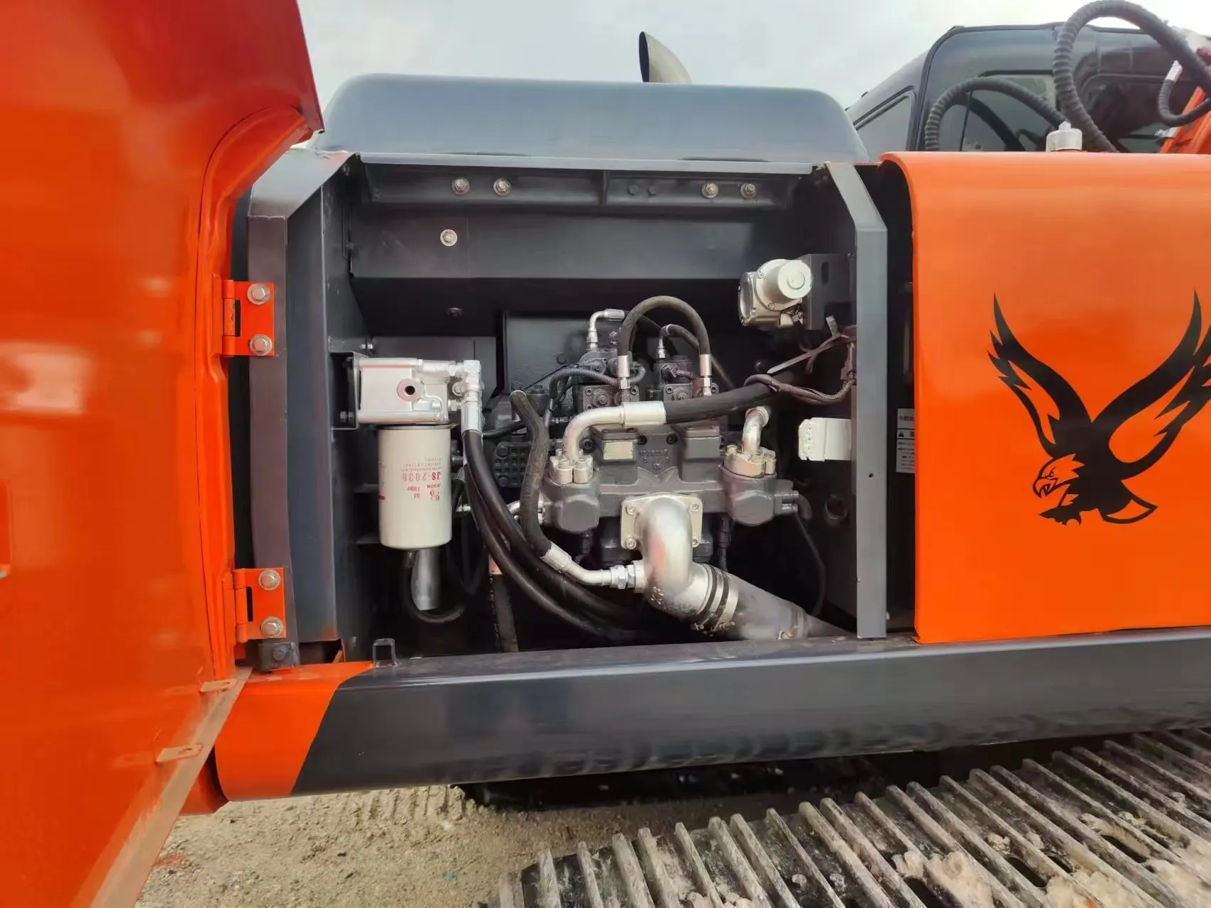 Factory Direct high quality used excavators Hitachi ZX200 hydraulic excavator 20ton for sale