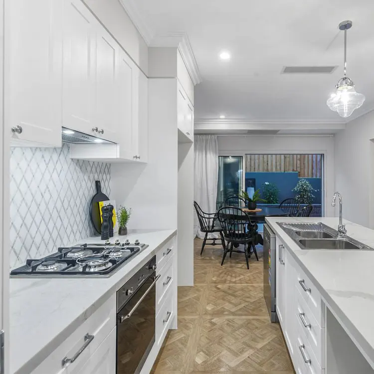 Kitchen cabinet manufacturer in Guangdong made Australia hampton style modular  kitchen cabinet design 2Pac matt white finish