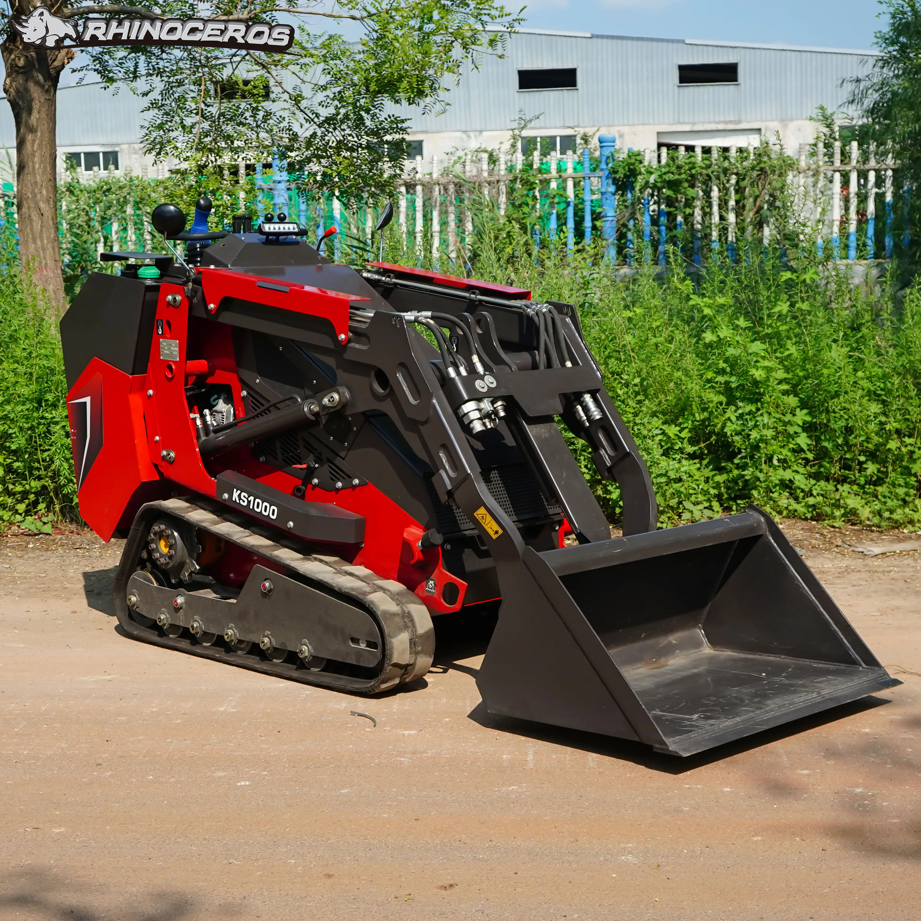 Новые мини-погрузчики Kubota D1703