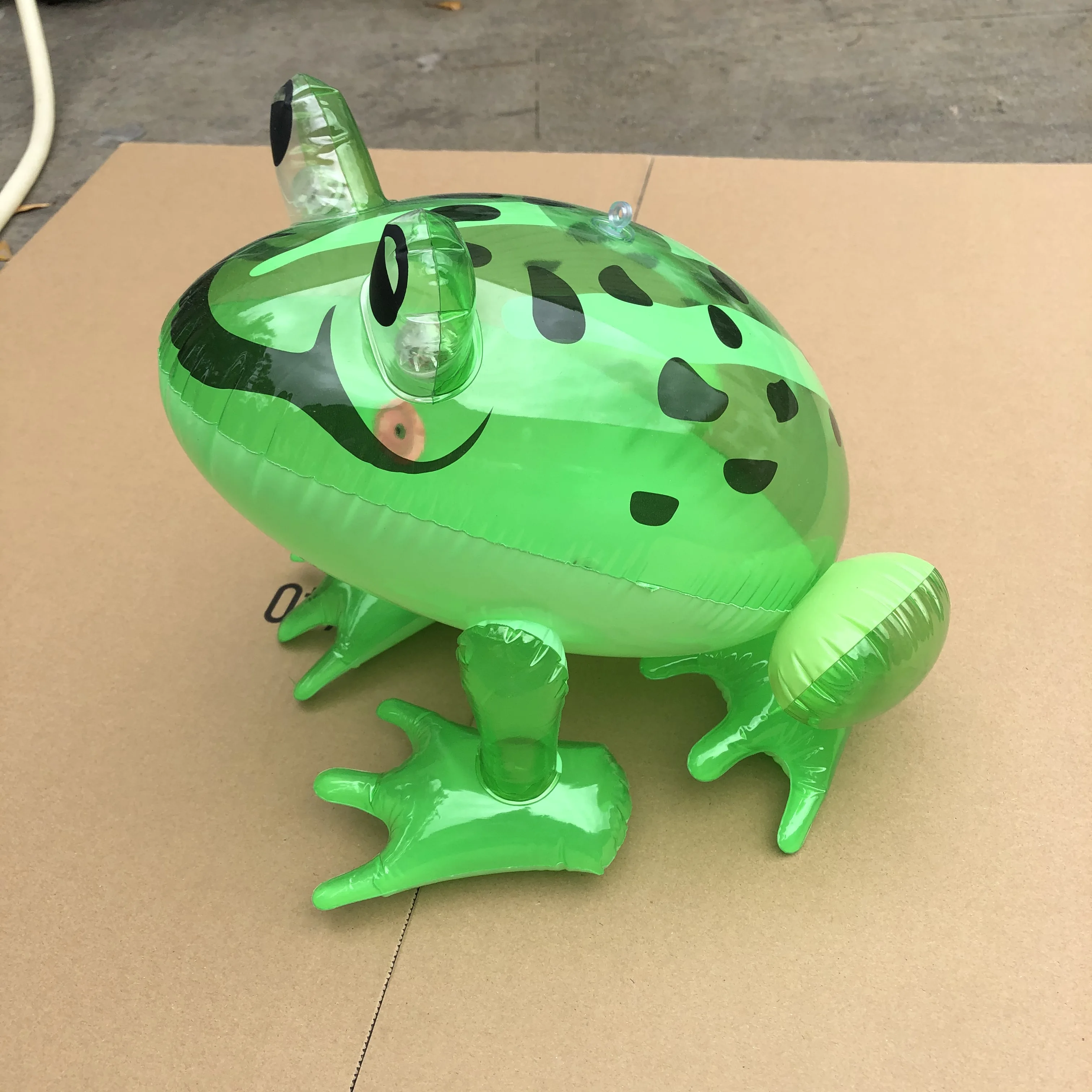 Stall Goods Inflatable Frog Toy with Led Light Rope Dog Opp Bag Durable Unisex Plastic Animals Theme Party Decorations 10 Pcs
