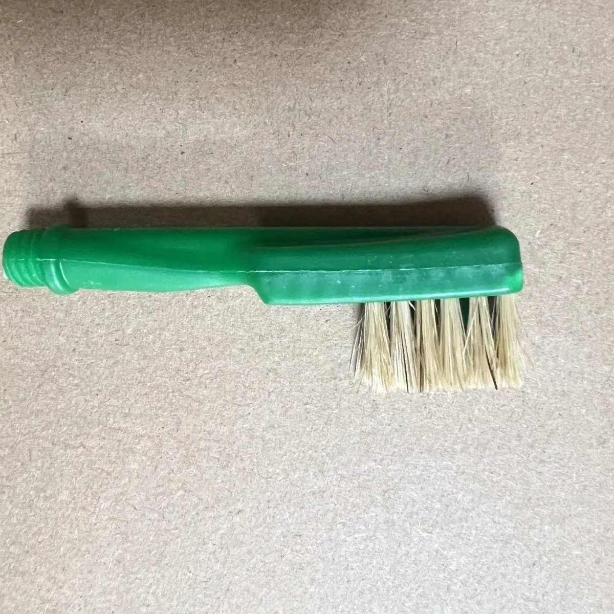 100% boar bristle cleaning brush for glue shoe   shoe glue brush in plastic handle