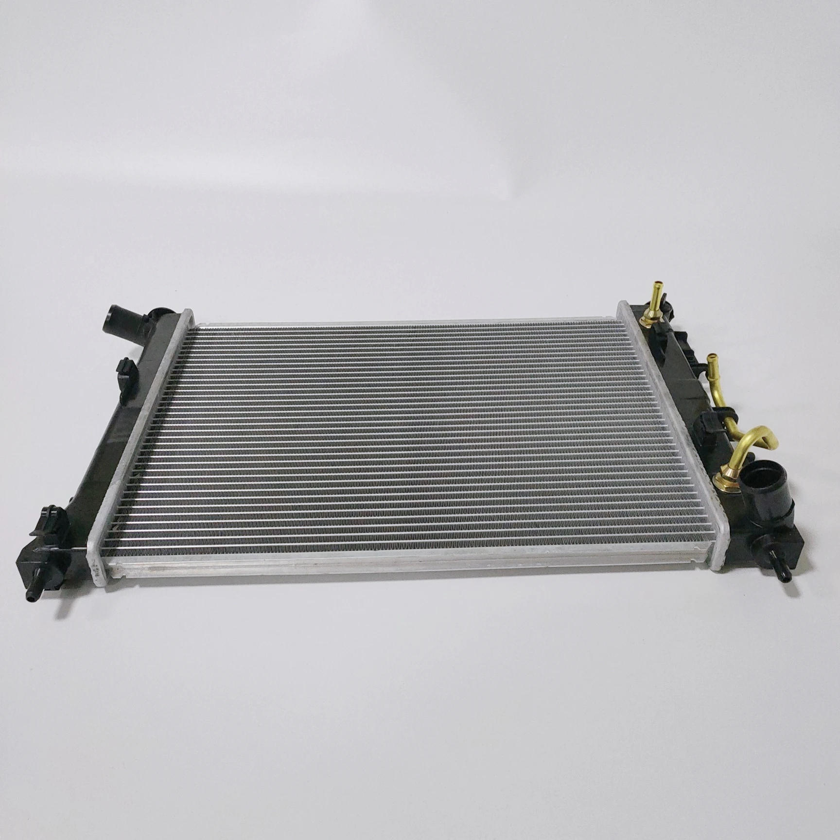 25310-1M120/25310-1M320/25310-1M100/25310-1M300 Brazed Aluminum Plastic Car Engine Water Tank Radiator For Kia Cerato (A/T)