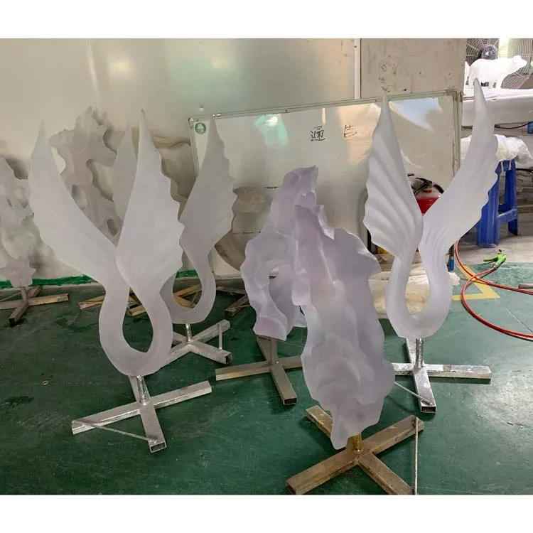 Custom Design Resin Crafts Bird Wing Sculpture Swan Wing Statue for Window Display