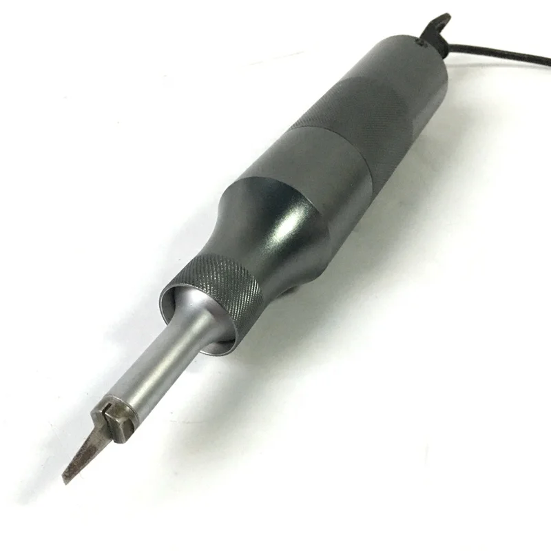 Ручной ультразвуковой нож для резки 28 кГц для точного разделения синтетической смолы