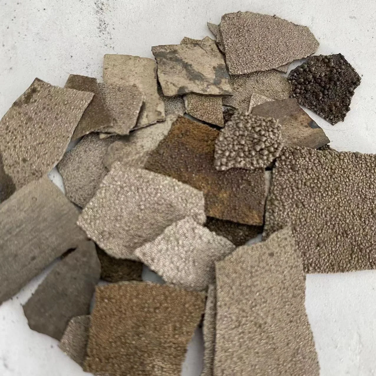 Factory Direct electrolytic manganese metal flake electrolytic manganese prices block