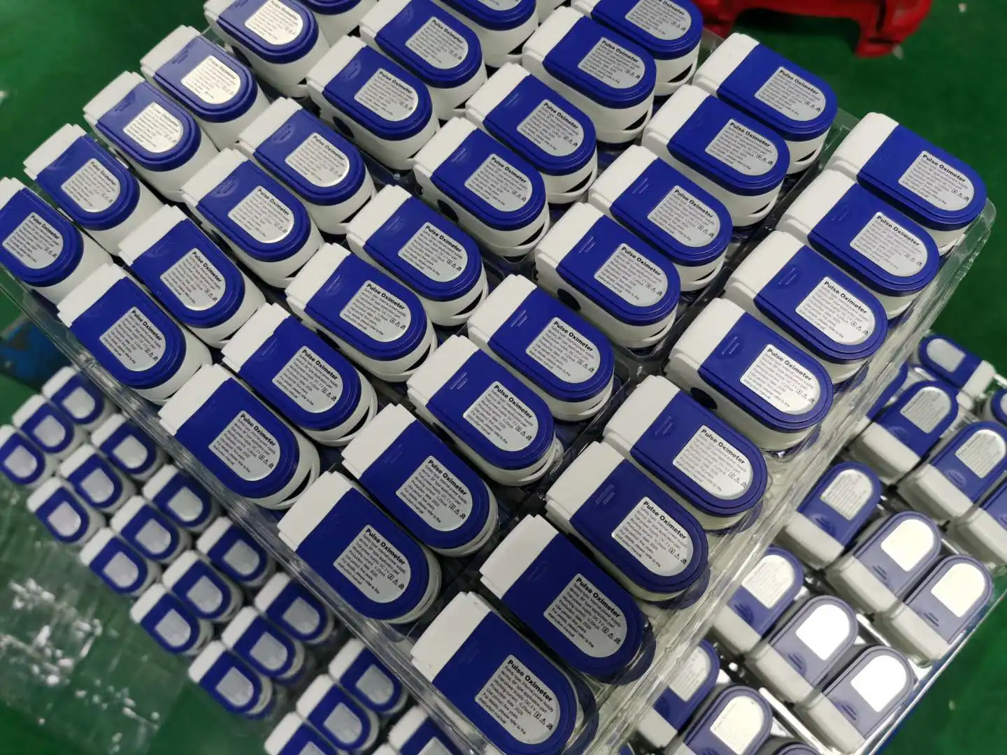  Medical Equipment Low-cost Wholesale OLED Display Fingertip Pulse
