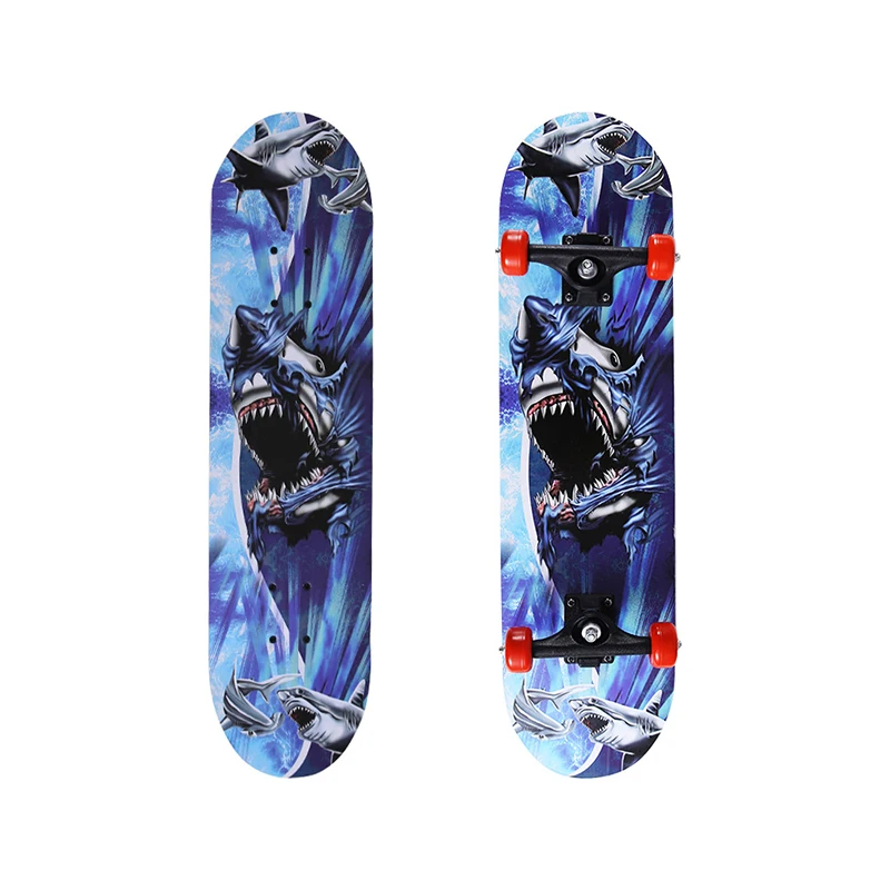 Hot selling four wheel skateboard maple veneer skateboards beginner professional skateboard