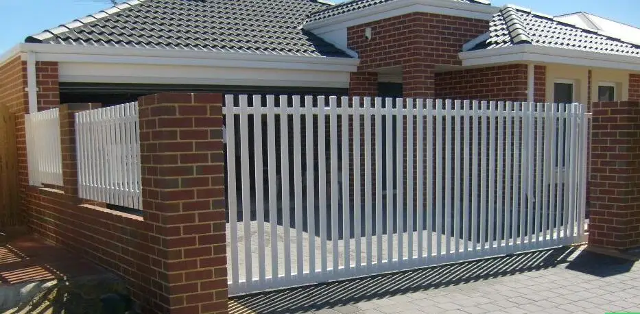 Basic flat top infill panels and gates in aluminum tubular