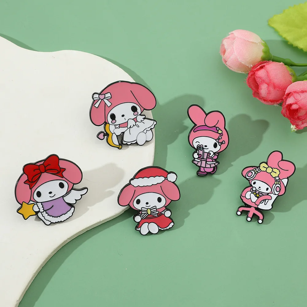Custom metal enamel moving cute cartoon Soft cute Sweet Melody Metal Badge Pin factory