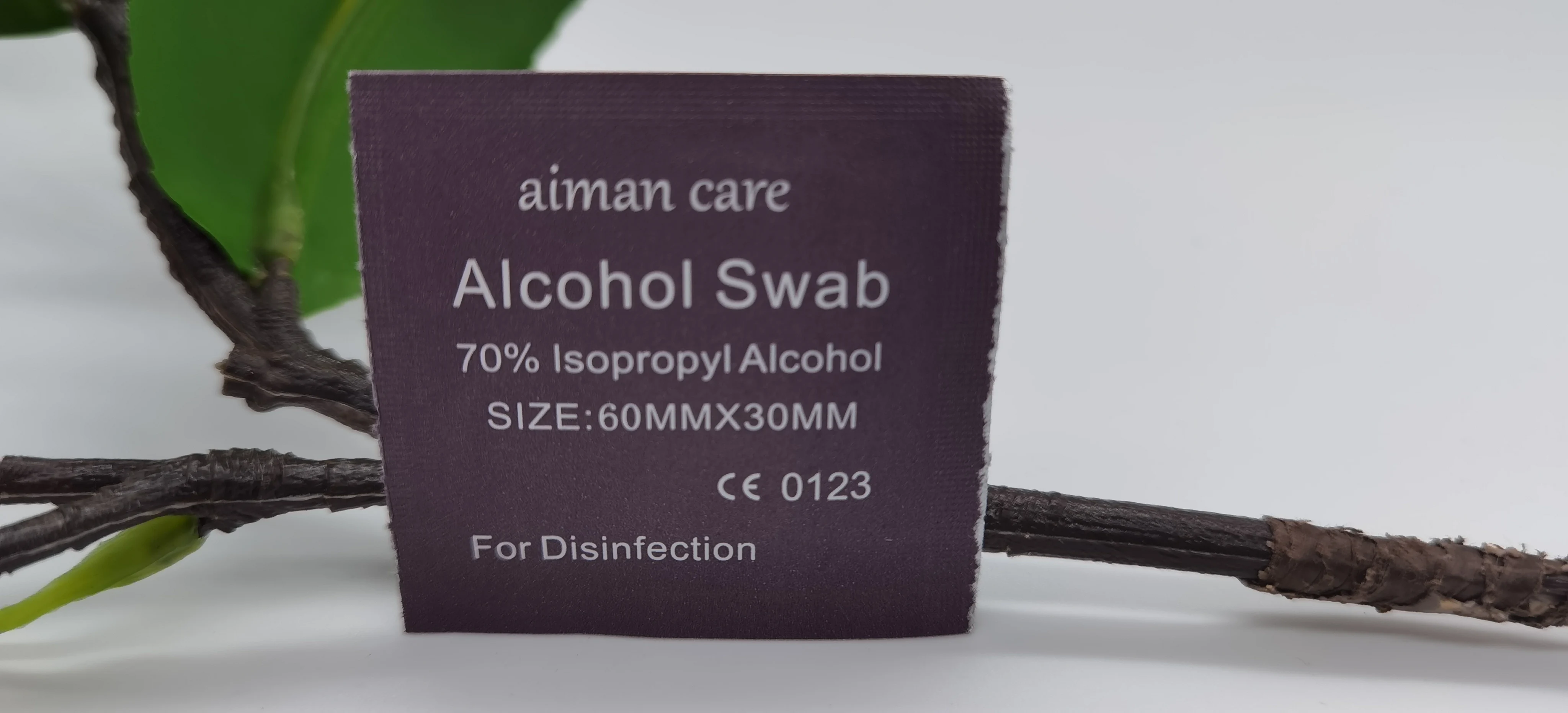 OEM ODM Wholesale Disposable 100% Natural Fabric Biodegradable Alcoholic Sanitary Cleaning Wet Wipes