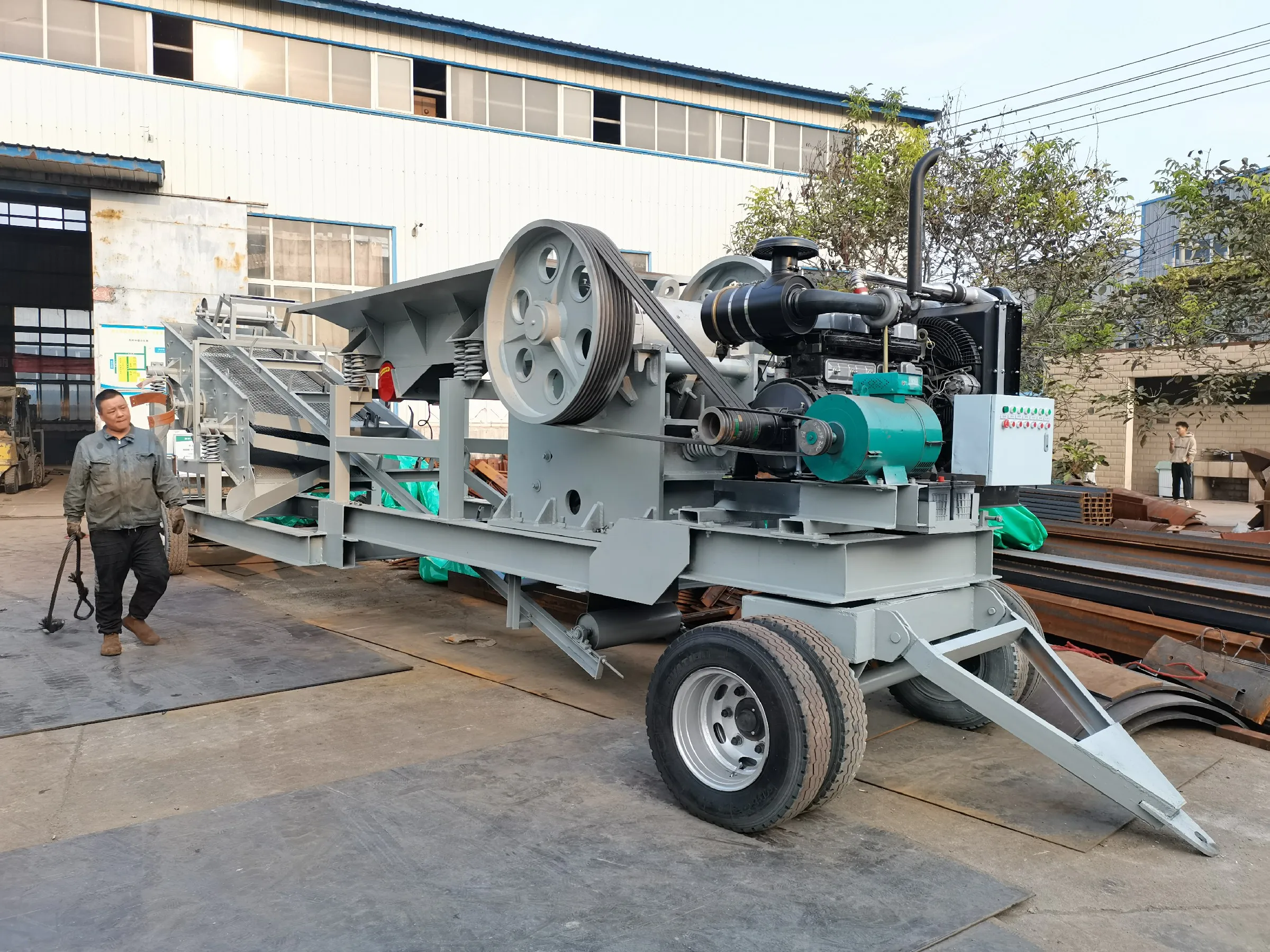 Manufacturer customized portable jaw crusher with vibrating feeder and belt conveyor