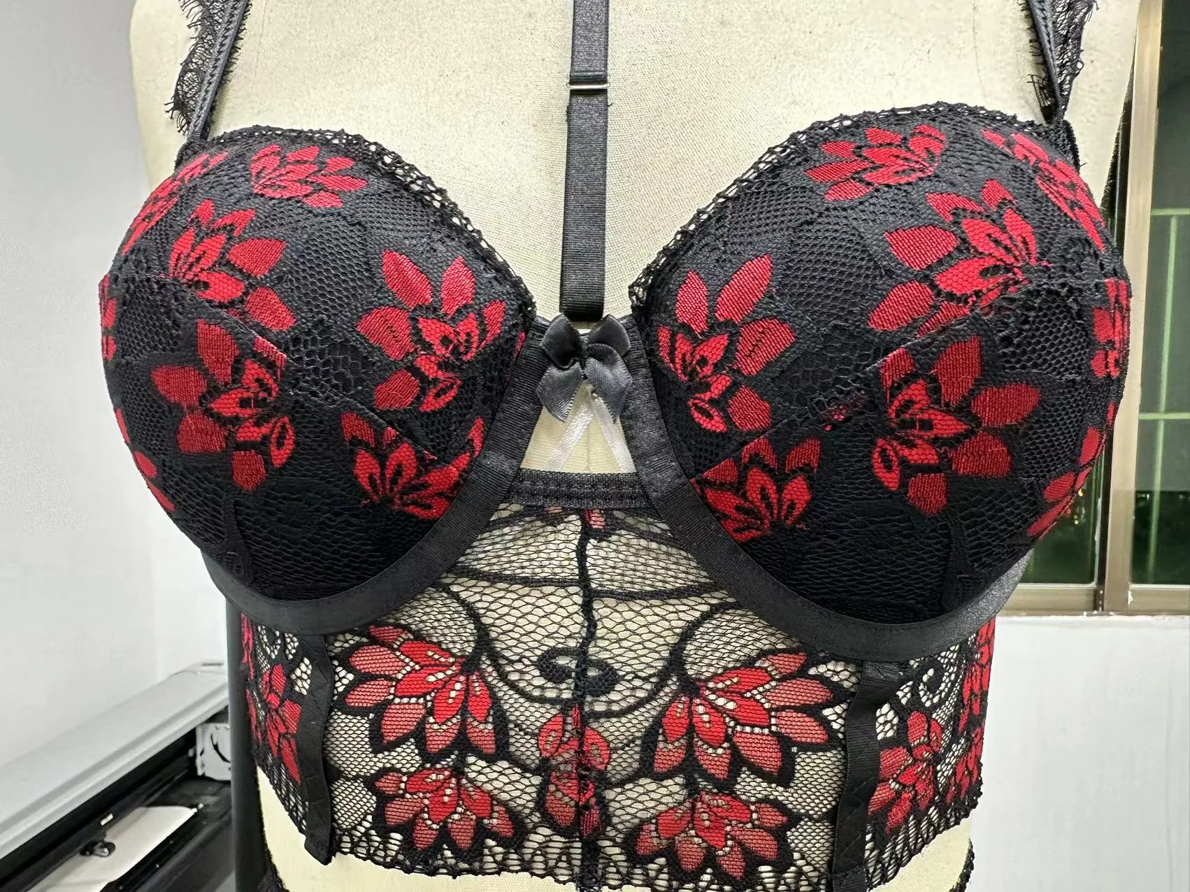 2024 New Design Underwear Women Black And Red Hollow Out Sexy Mature Open Hot Sex Girl Bikini Set Lingerie For Women
