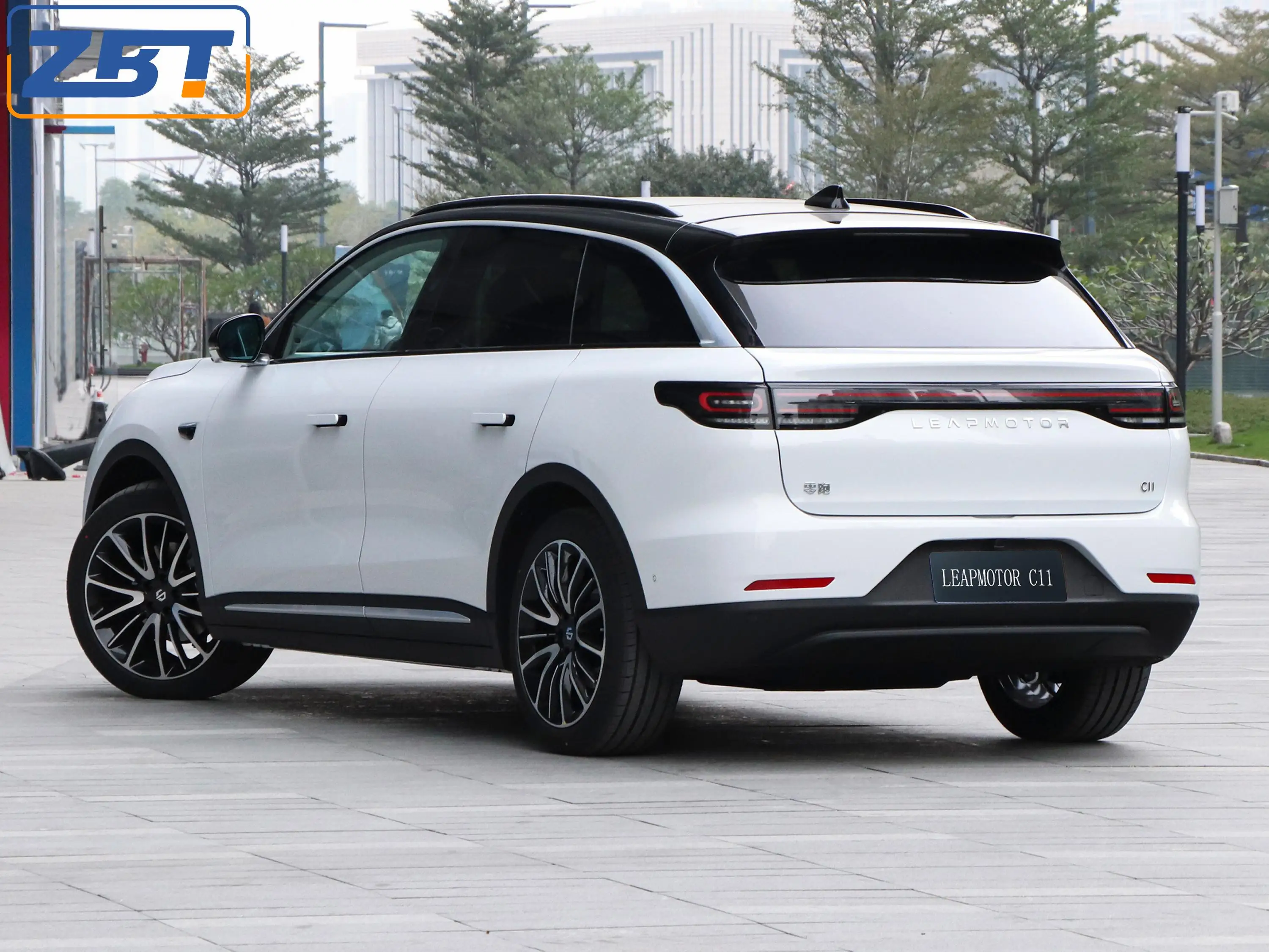 High speed leapmotor c11 preheat lithium battery private electric auto car pm2.5 filter vehicle with car air purifier