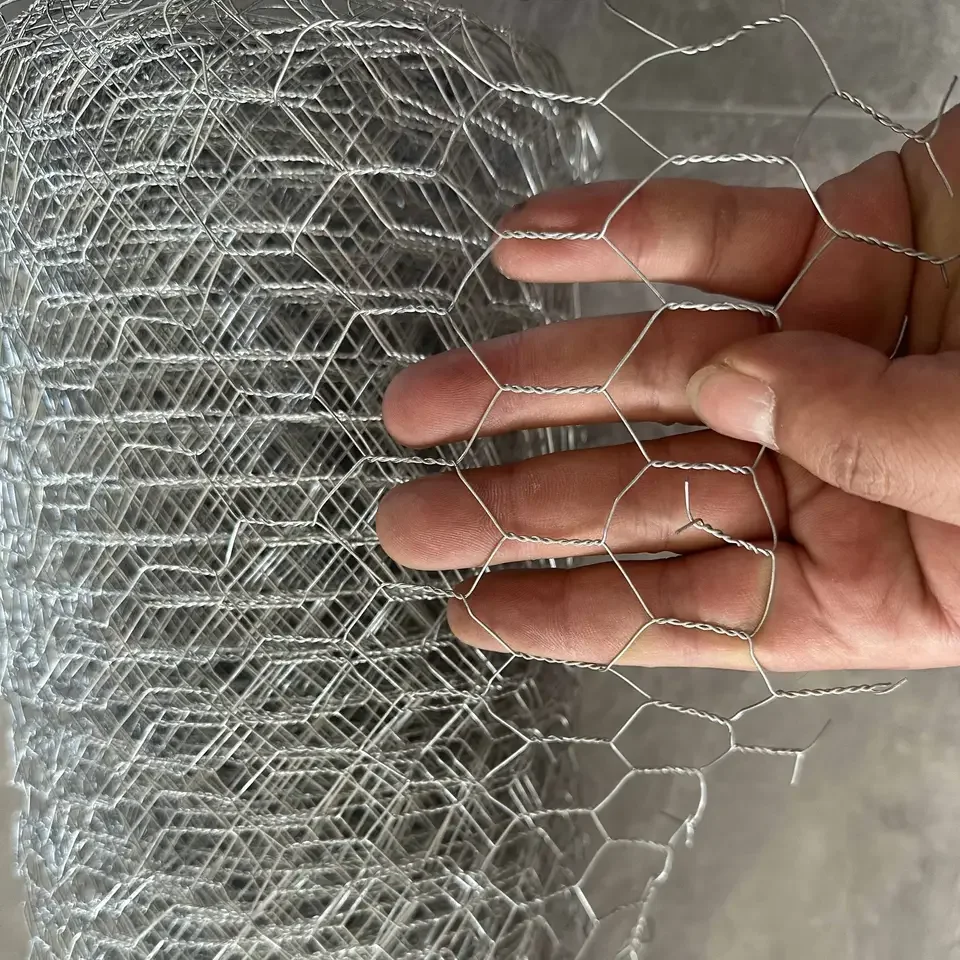 High effective and standard hexagonal wire mesh for sale / Chicken Wire Mesh Roll