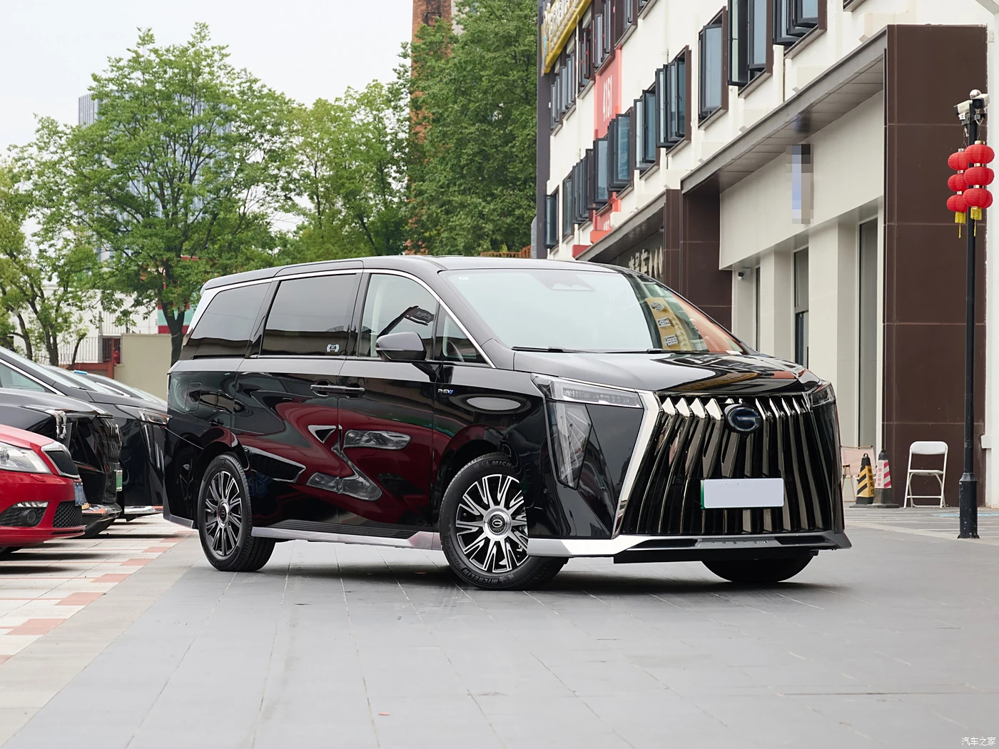 2025 Trumpchi E9 PHEV 2.0TM Greeting Edition MPV Gac Hybrid Large-Middle MPV Chinese New Energy Vehicle New Car