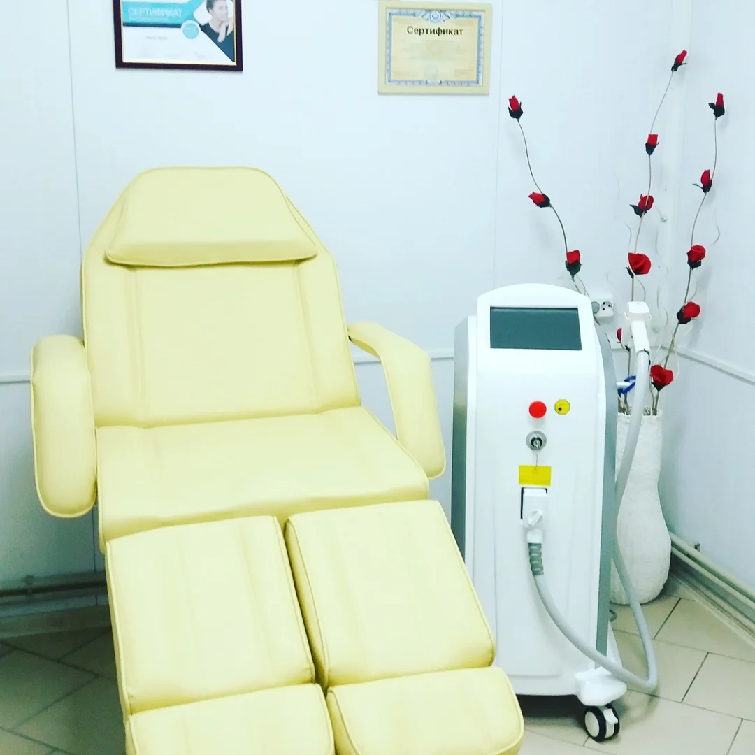 2022 Laser Best professional diode laser hair removal 755nm 808nm 1064nm diode laser hair removal machine price