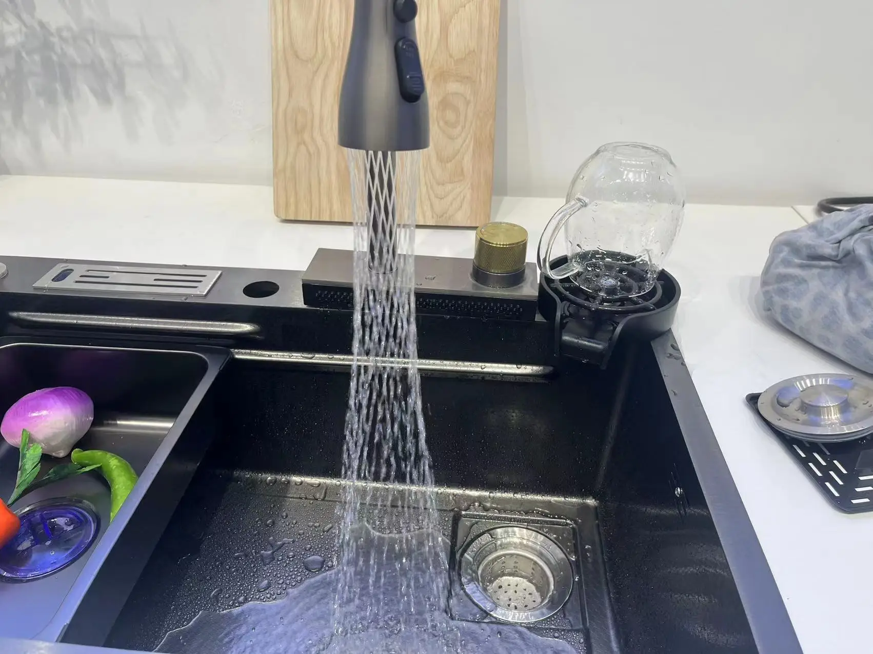 Черная нано кухонная раковина водопад кран ручной работы современный для раковины 304 нержавеющей стали одна чаша с фильтром