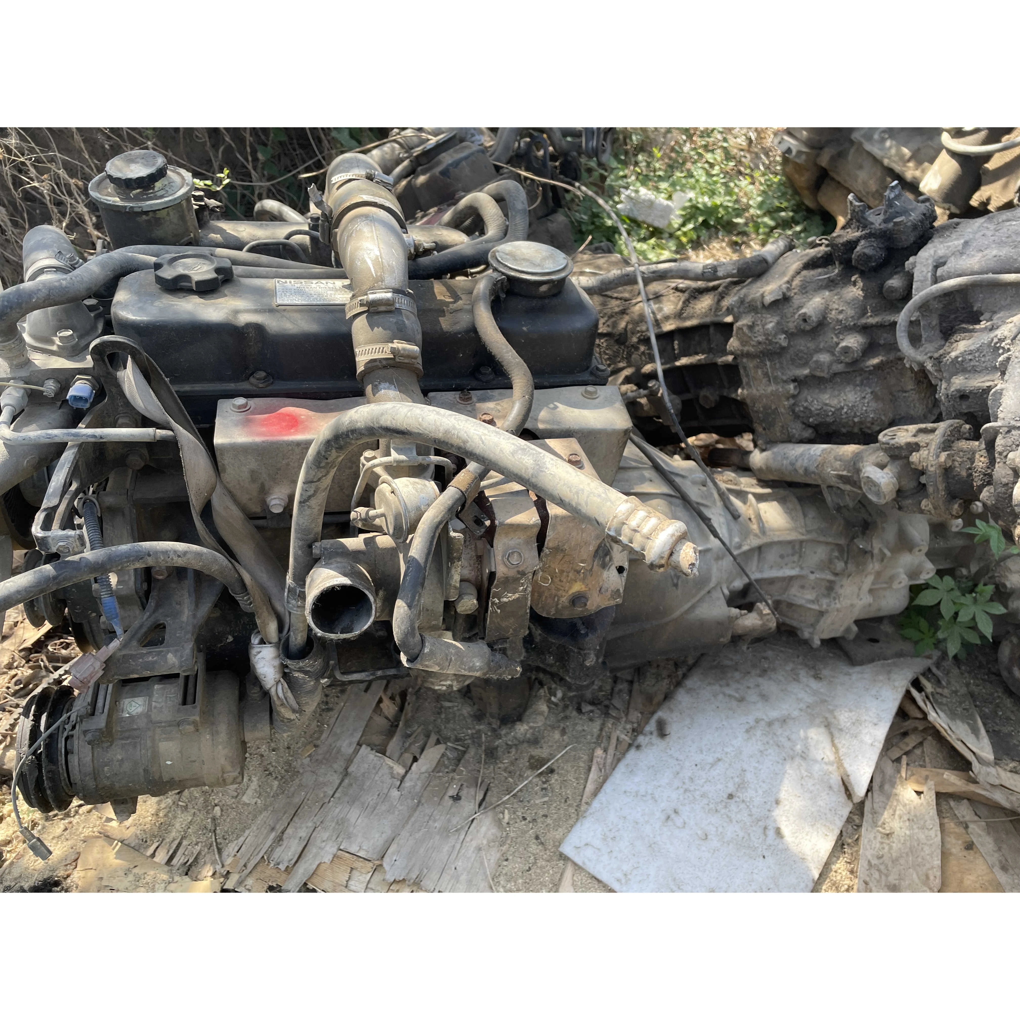 NIS SAN Turbo diesel engine QD32T used complete engine with manual gearbox
