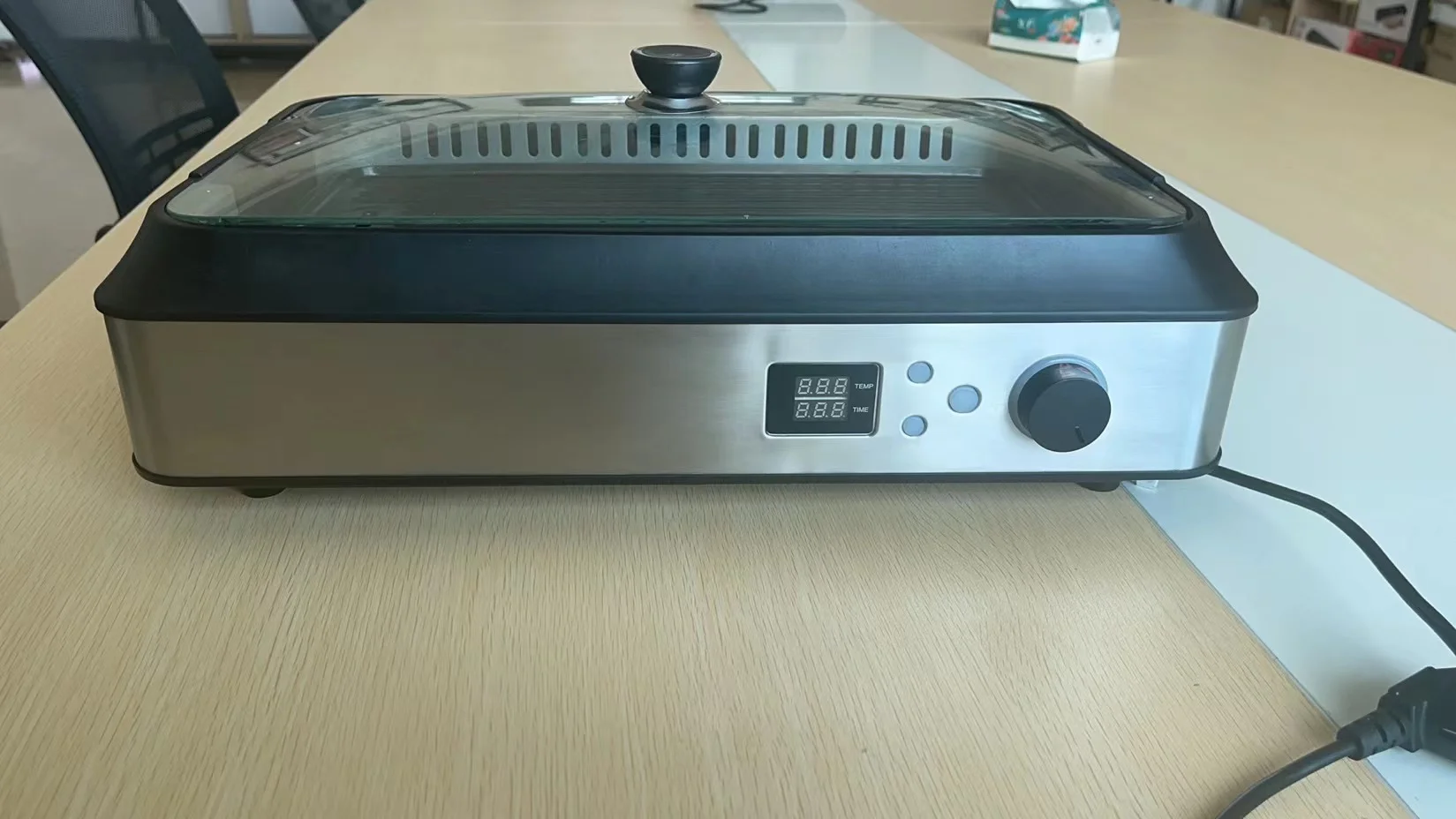 Smokeless Hot Pot Wok Cooking Electric Chinese Hot Pot Pan For Home Use