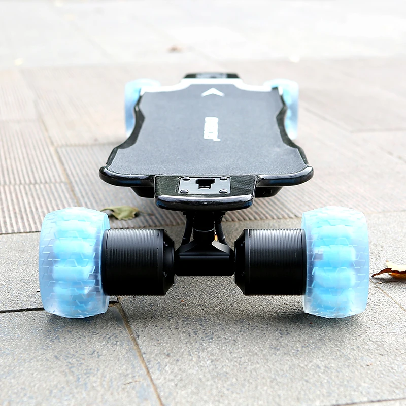
High end 3200W powerful direct drive electric skateboard with Caved Carbon Fiber deck in hot sales! 