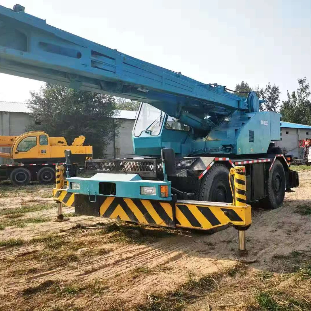 Бывший в употреблении оригинальный японский KOBELCO RK250 25TON шероховатый кран